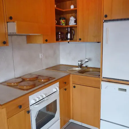 Les Sources Et Les Eaux Vives Apartment *